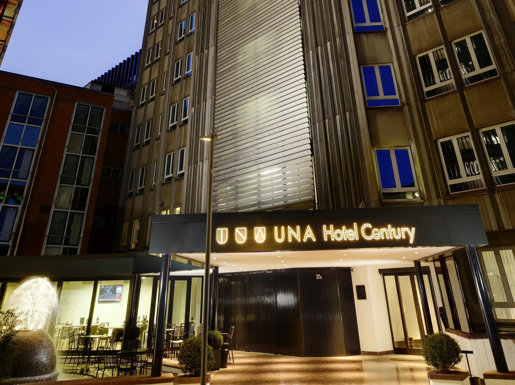 Unahotels Century Milano Extérieur photo